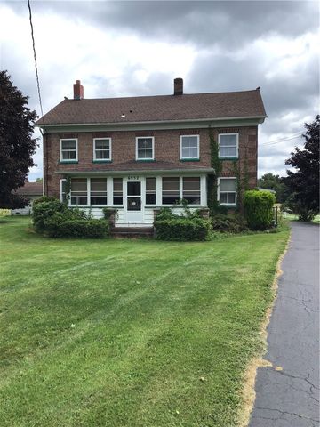 6952 Ontario Center Rd, Ontario, NY 14519