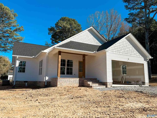 862 1st Way NE, Arab, AL 35016