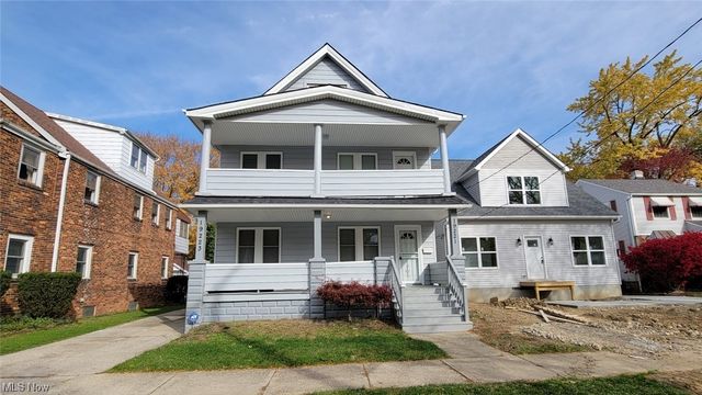19221 Sunset Dr, Warrensville Heights, OH 44122