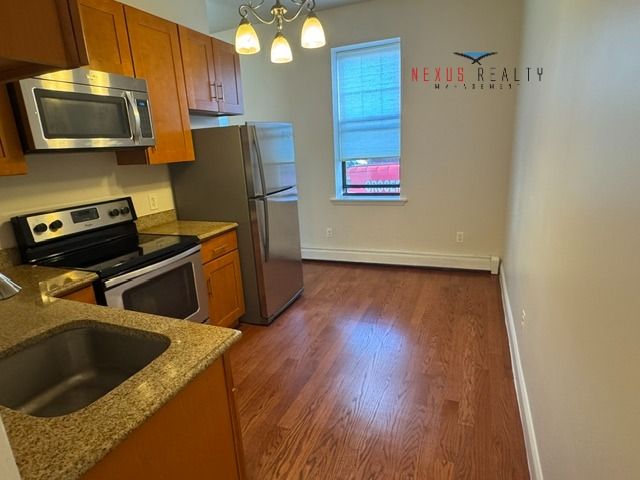14-32 College Point Blvd #1B, College Pt, NY 11356