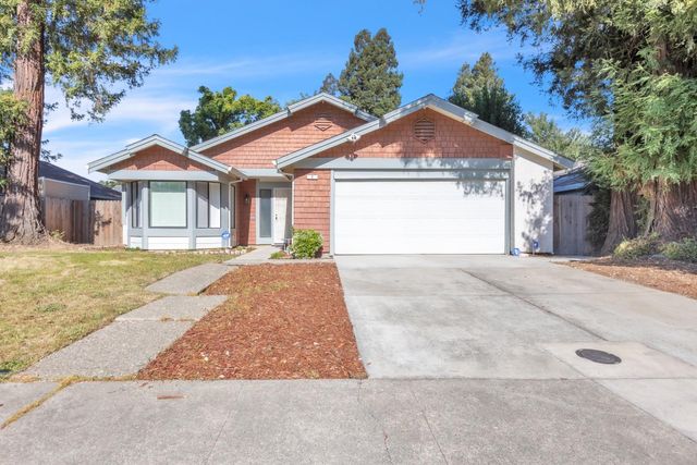 5 Rollingbrook Cir, Sacramento, CA 95833