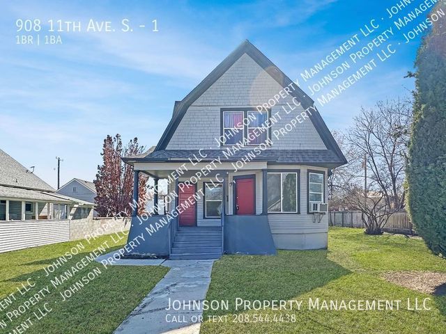 908 11th Ave  S  #1, Nampa, ID 83651