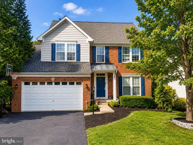6708 Edgartown Way, Gainesville, VA 20155