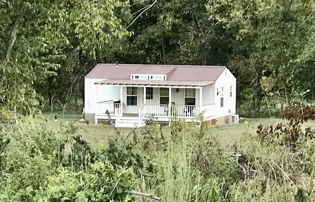 3940 County Road 950, Squires, MO 65755