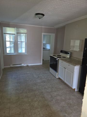 11 Olmstead St #1, Cohoes, NY 12047