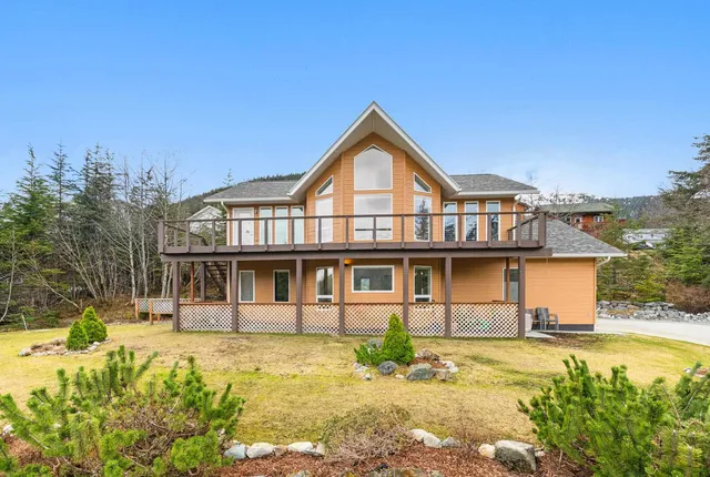 2917 Blueberry Hills Rd S, Juneau, AK 99801