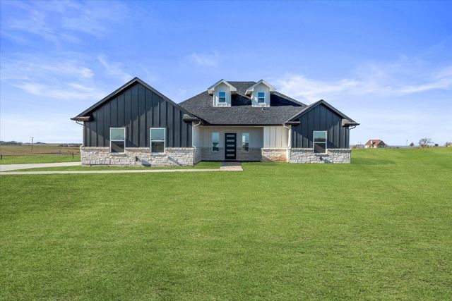 8723 NW County Road 4450, Frost, TX 76641