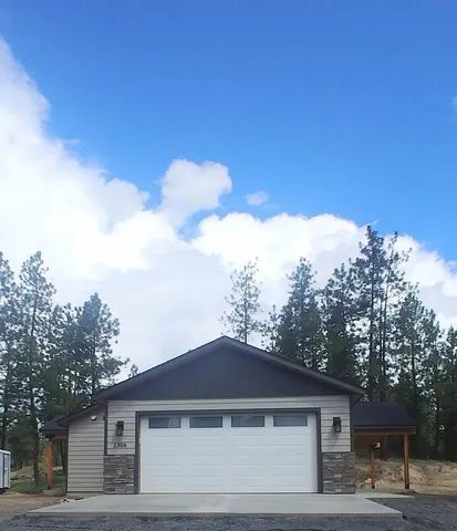 1306 Inez Way, Kettle Falls, WA 99141