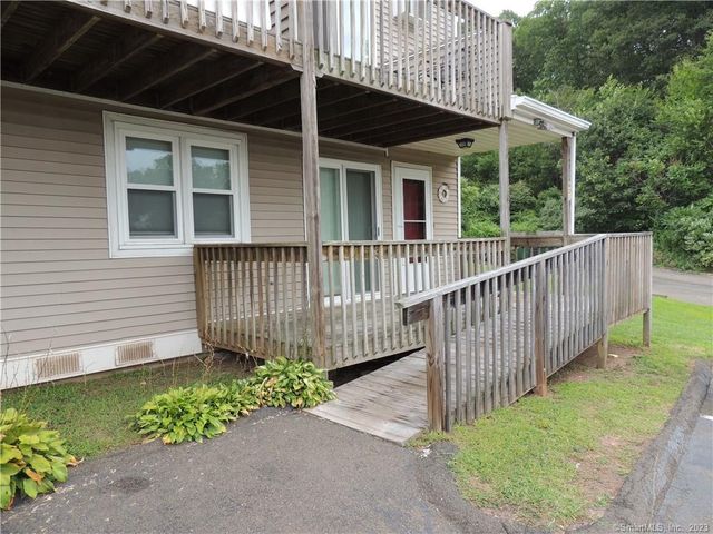 173 Russo Ave #601, East Haven, CT 06513