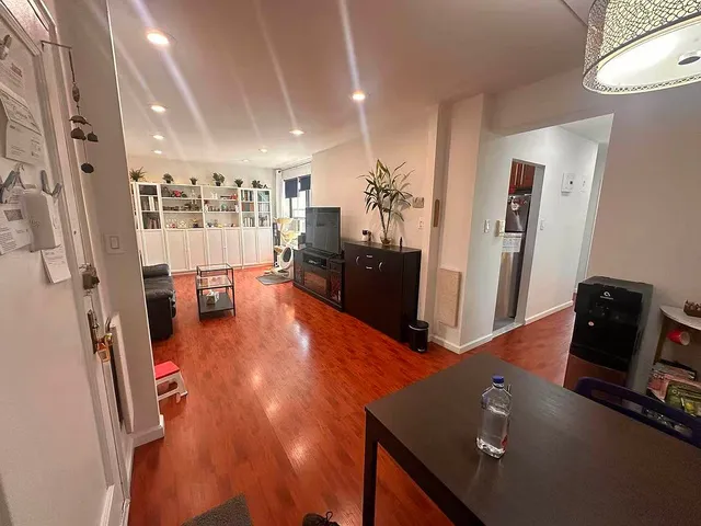 139-15 28th Rd #6G, Flushing, NY 11354