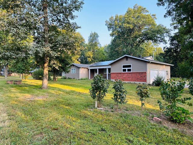 23 East Dade 92, Greenfield, MO 65661