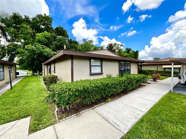 1980 Tahitian Pl #19, Dunedin, FL 34698