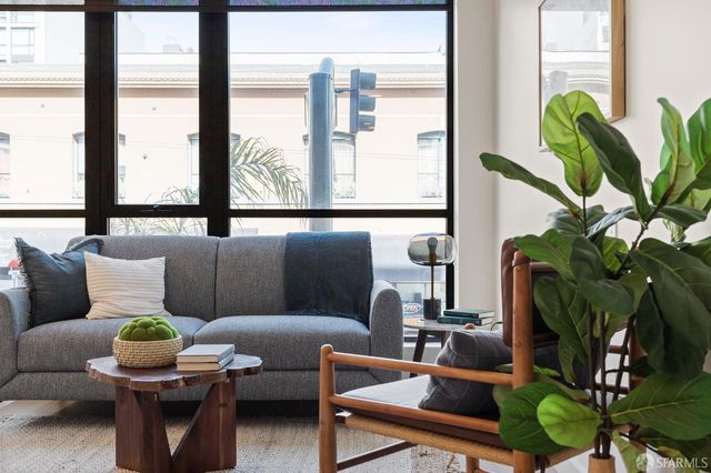 1201 Sutter St #310, San Francisco, CA 94109