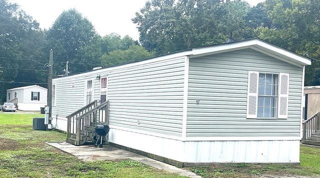 107 Central Heights Rd, Goldsboro, NC 27534