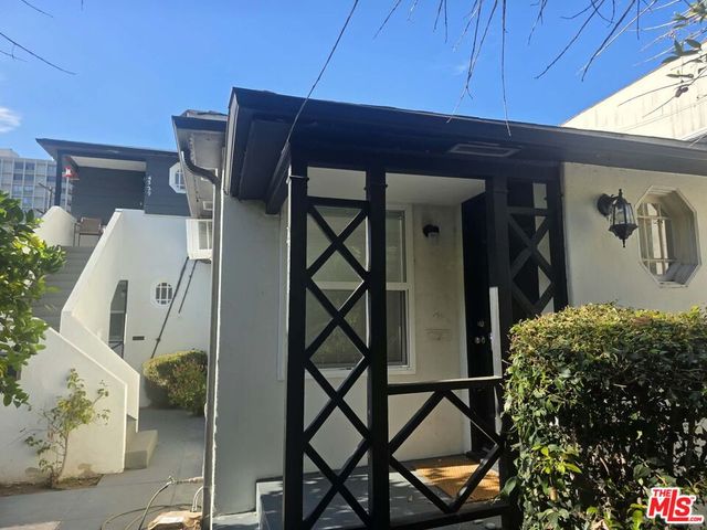 4331 Avocado St, Los Angeles, CA 90027