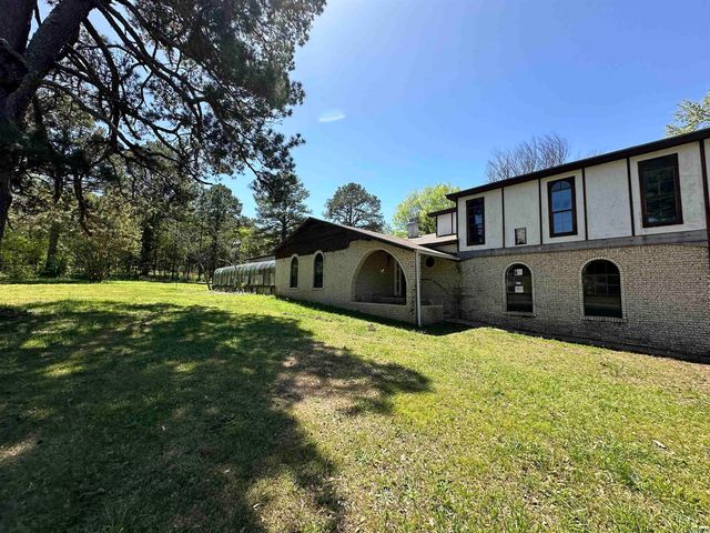 21 Rolling Hills Dr, Conway, AR 72032