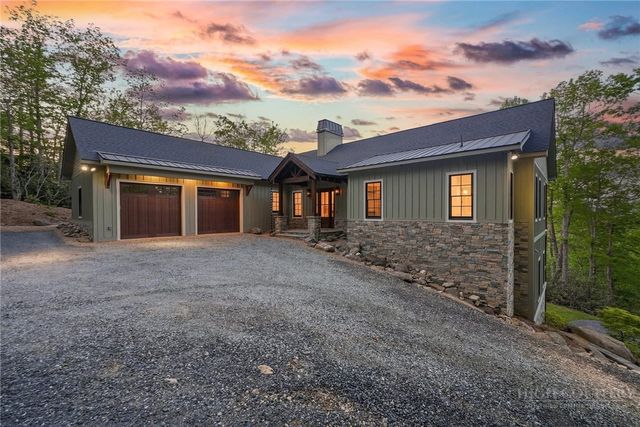 3434 Old Jonas Ridge Road, Newland, NC 28657