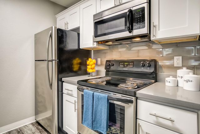 862 Campus Dr #fd09724bc, Daly City, CA 94015
