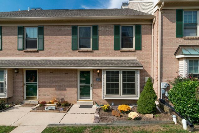605 Shropshire Dr, West Chester, PA 19382