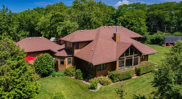 9049 NW 37th St, Polk City, IA 50226