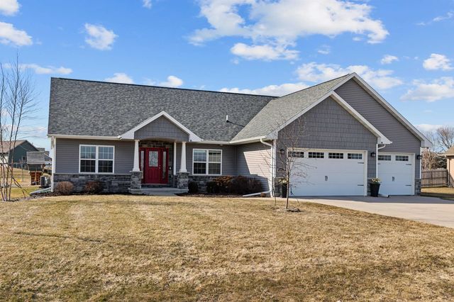 N1283 S  Creek Dr, Greenville, WI 54942