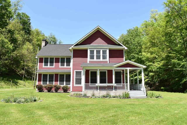 3679 Trace Creek Rd, Milton, WV 25541
