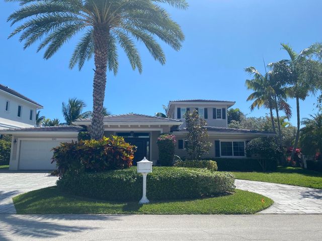 590 Phillips Dr, Boca Raton, FL 33432