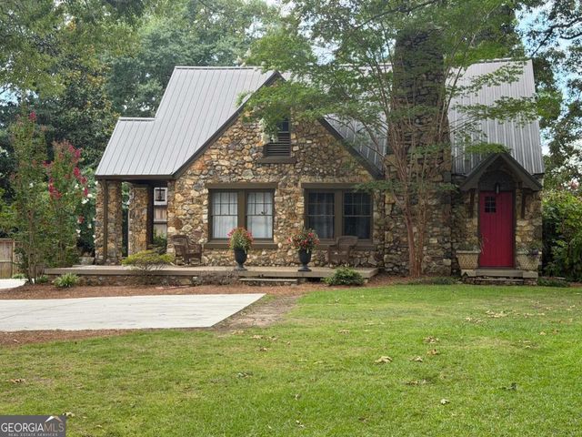 607 N  College St, Cedartown, GA 30125