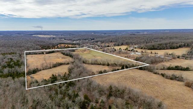 003 Highway H, Pleasant Hope, MO 65725