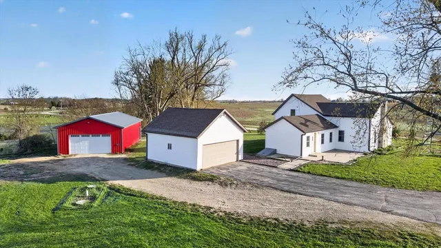 8357 N Territorial Road, Evansville, WI 53536