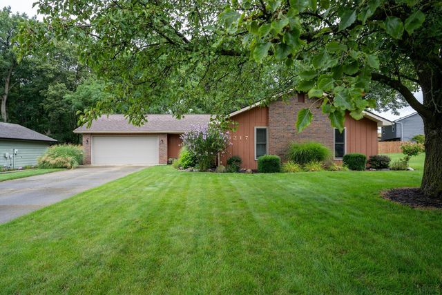 3217 Stepping Stone Ln, Fort Wayne, IN 46835