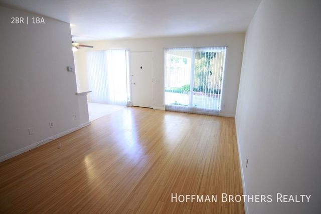 1326 N  Flores St #10A, West Hollywood, CA 90069