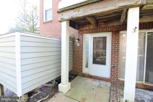 3150 Anchorway Ct, Falls Church, VA 22042