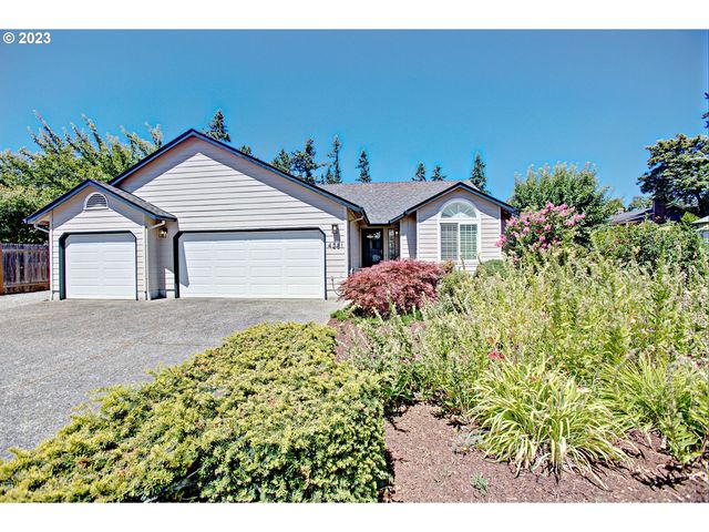 4281 SE Hill Rd, Milwaukie, OR 97267