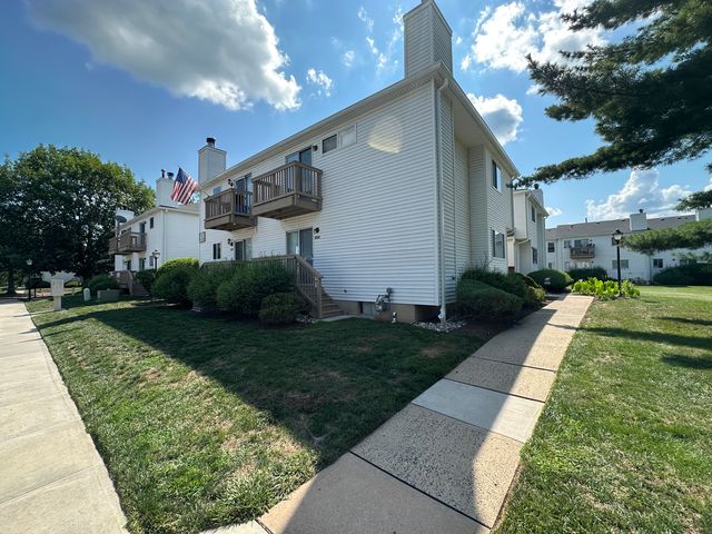 604 Wheatfield Ct #604, Flemington, NJ 08822