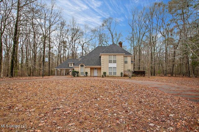 273 Springwood Dr, Terry, MS 39170
