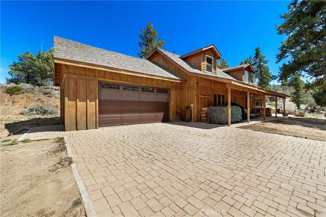 4295 Noodle Ln, Angelus Oaks, CA 92305