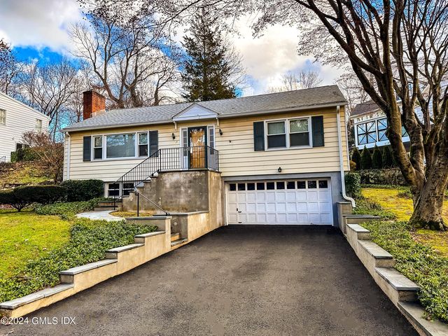 17 Field Rd, Cos Cob, CT 06807