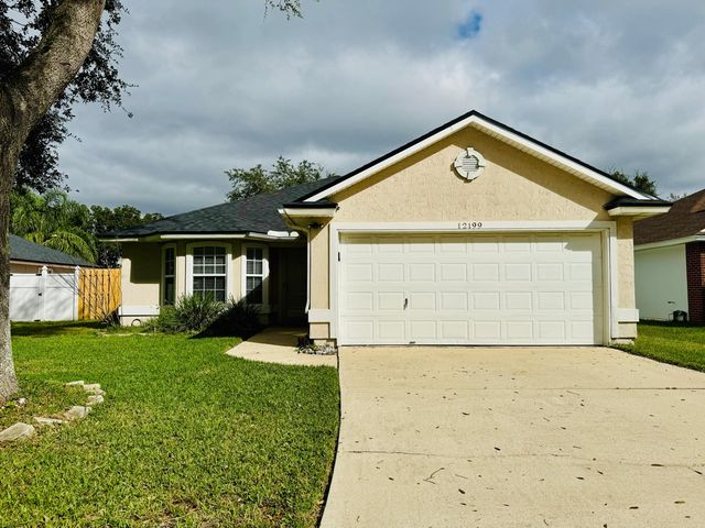 12199 Sunchase Dr, Jacksonville, FL 32246