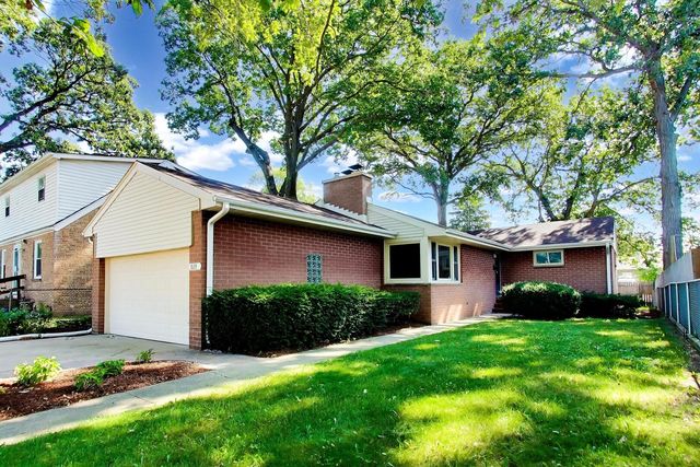 1619 Elizabeth Ave, North Chicago, IL 60064