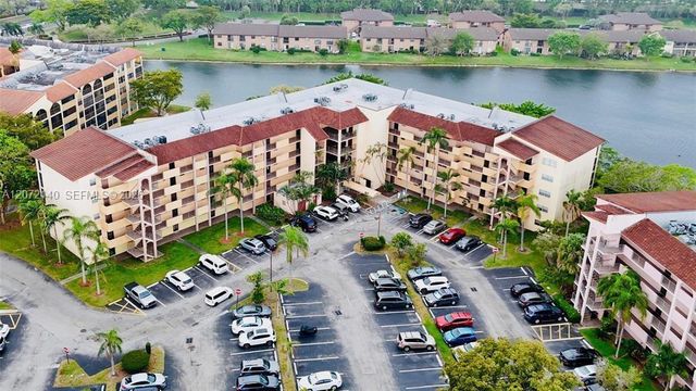 3955 N  Nob Hill Rd #403, Fort Lauderdale, FL 33351