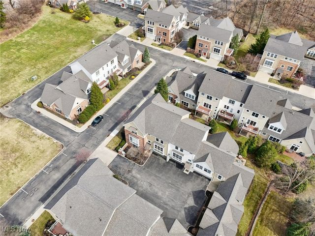 Condos For Sale in 44118, - 35 Listings | Trulia