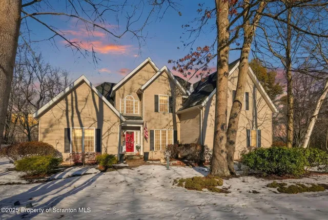 338 Forest Dr, Tunkhannock, PA 18657