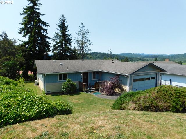 1968 View St, Myrtle Point, OR 97458
