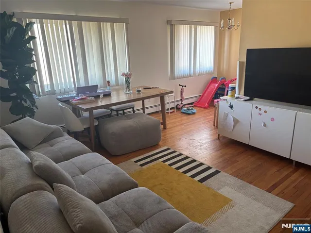 423 Walker St, Fairview, NJ 07022