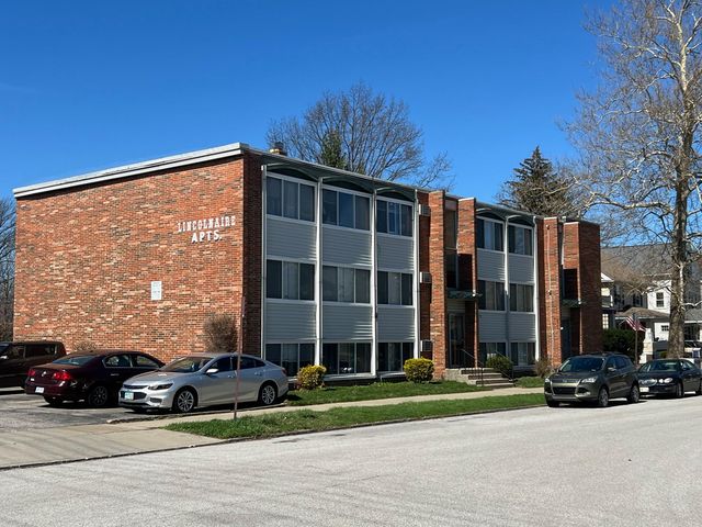 1684 Lincoln Ave #303, Lakewood, OH 44107
