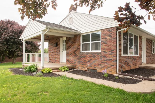 104 Nancy Dr, Myerstown, PA 17067