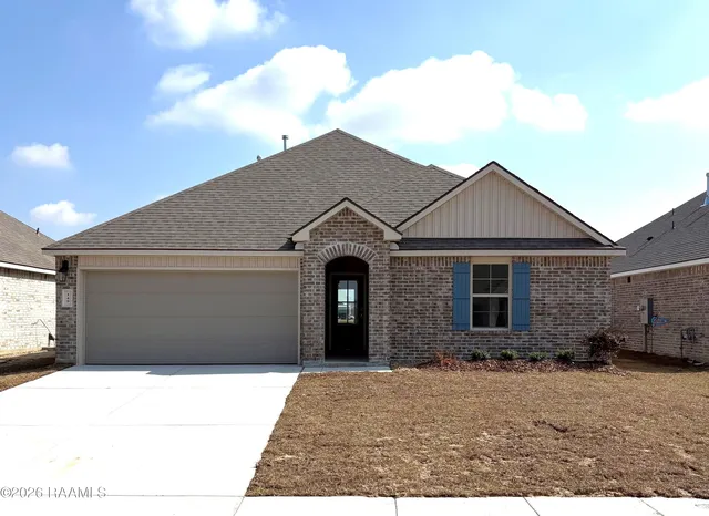 149 Cottage Cove Dr, Maurice, LA 70555