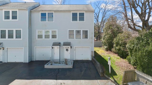 276 Rosewood Ave #276, New Haven, CT 06513