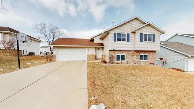 2635 59th St NW, Rochester, MN 55901